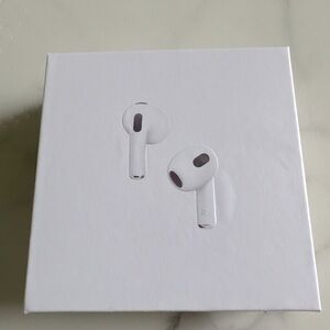 Apple AirPods 3rd Generation Wireless Headset MagSafe charging case- White